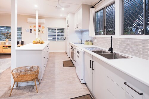 The Point. A rainforest and ocean view retreat