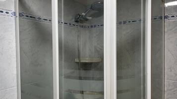 Ducha y toallas