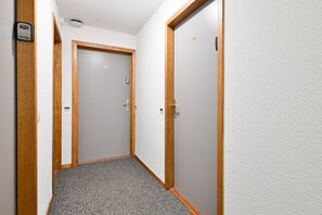 Interior - Apartment for 6 People in Saint François Longchamp (1650 m) (Saint-François-Longchamp)