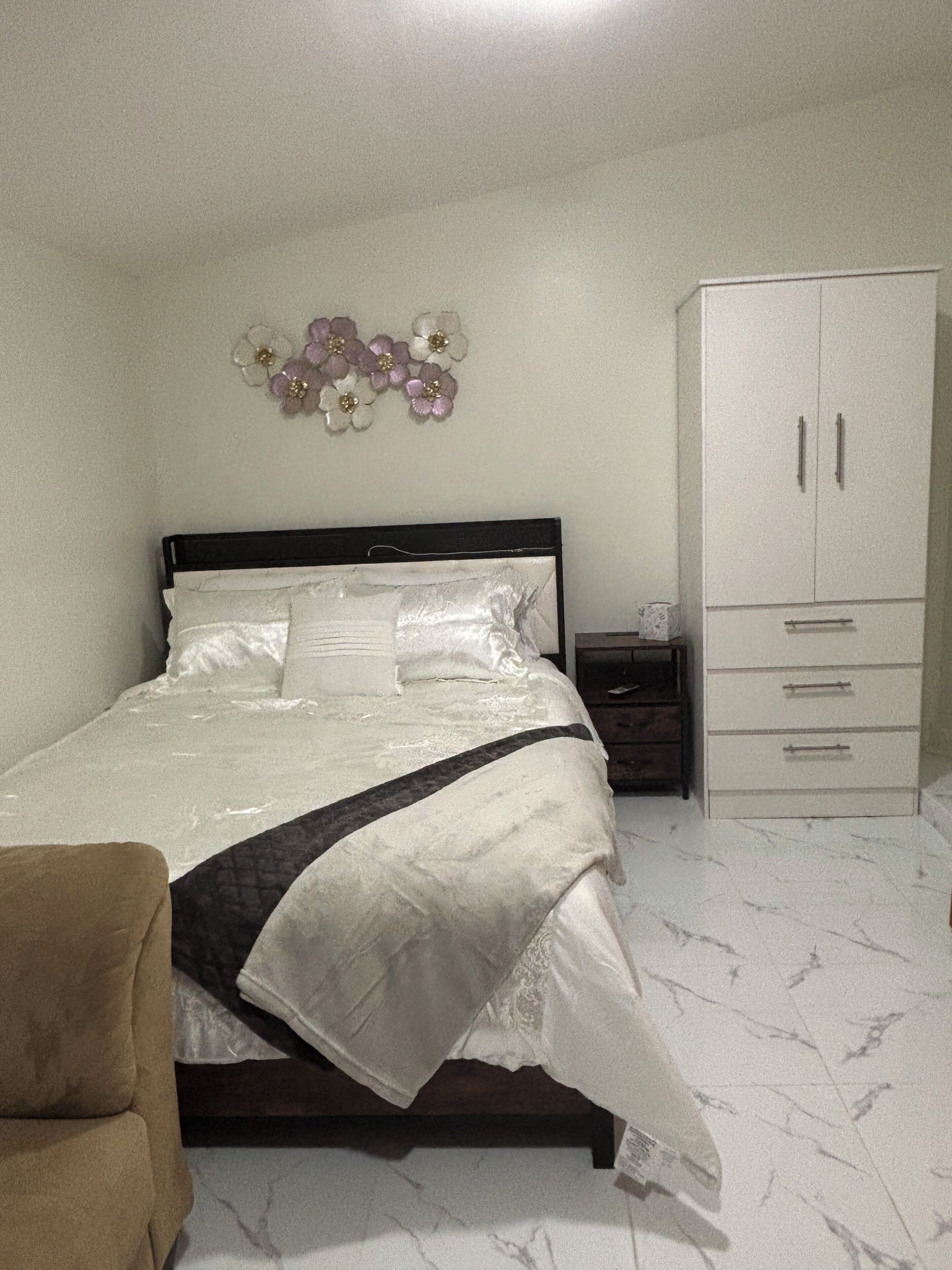 1 bedroom, iron/ironing board, free WiFi, bed sheets
