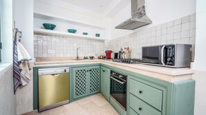 Oven