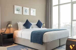 Luxury Apartment, Balcony, Canal View | Iron/ironing board, free WiFi