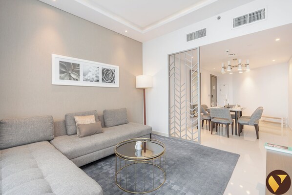 Luxury Apartment, Balcony, Canal View