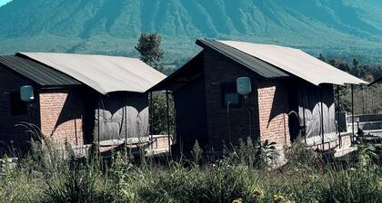 Volcanoes Over View Safaris & Camp