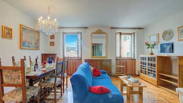 TV 21 polegadas com canais a cabo