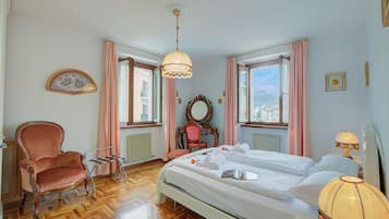 3 quartos, Wi-Fi de cortesia, roupa de cama