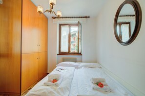 Family Apartment, Multiple Bedrooms, 2 Bathrooms (Lake Garda Home) | 3 bedrooms, free WiFi, bed sheets - Lake Garda Home (Riva del Garda)