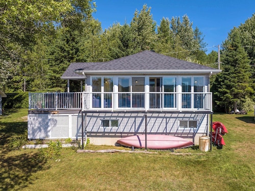 Spa & Lake Access | Le Chic Shack des 3 lacs