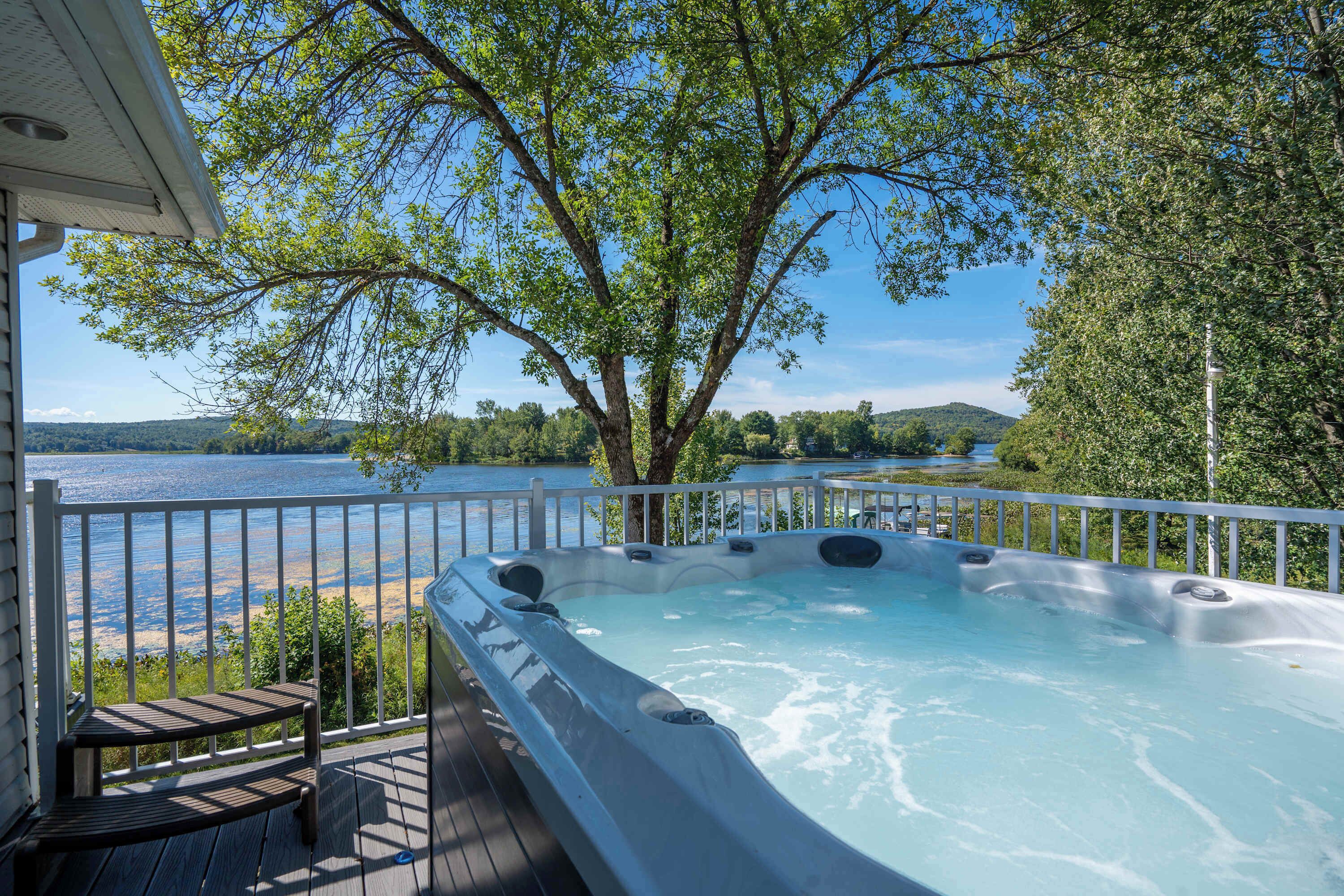 Bain à remous extérieur