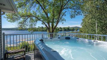 Idromassaggio all'aperto