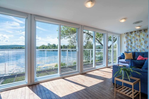 Spa & Lake Access | Le Chic Shack des 3 lacs