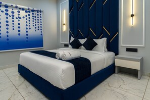 Suite Room with Jacuzzi - Hotel Benchmark Prime (Indore)