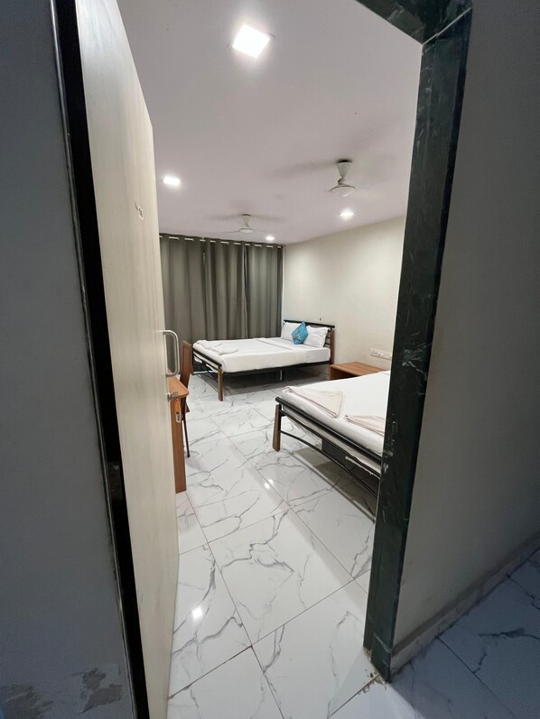 Chambre Classique Double ou avec lits jumeaux