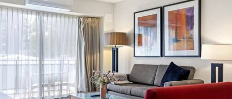 Televisión y oficina