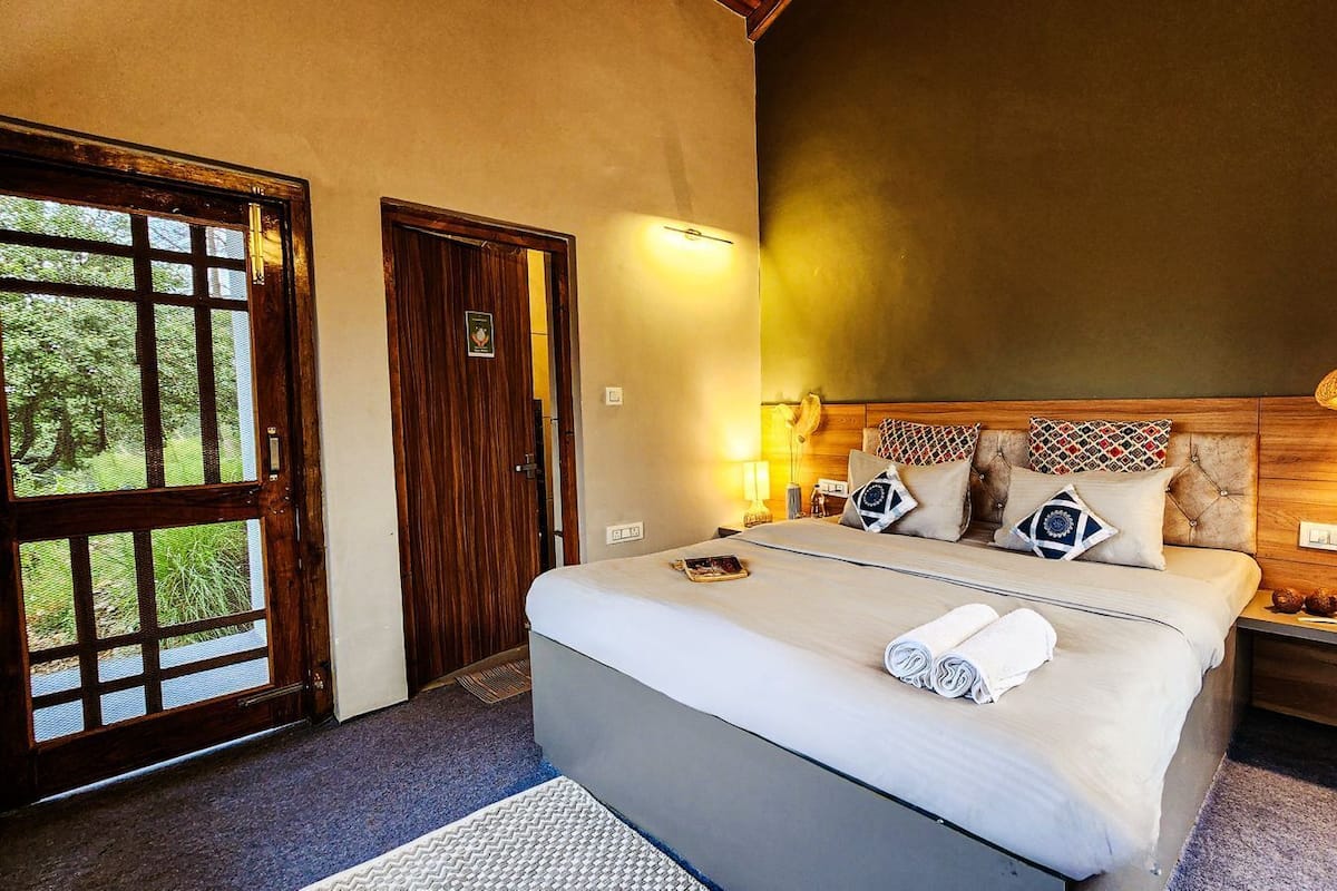 Deluxe Double Room, Mountain View | Free WiFi