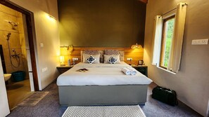 Deluxe Double Room, Mountain View | Free WiFi