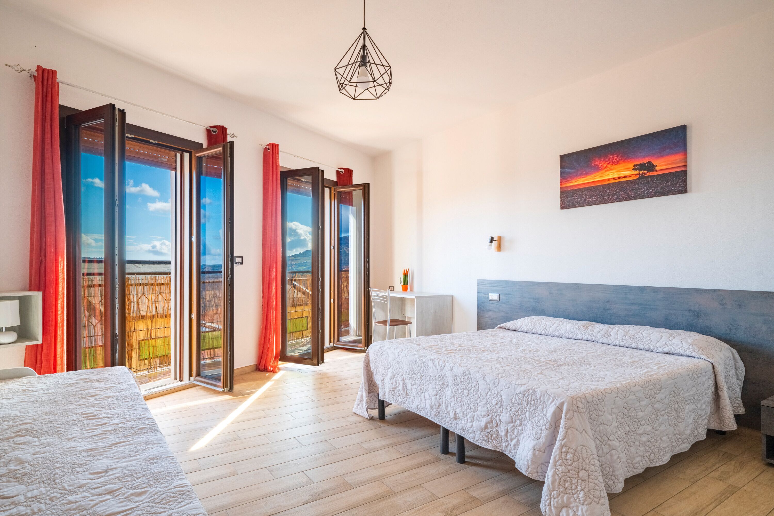 1 bedroom, bed sheets