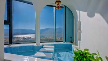 Superior Double Room, Sea View | Blackout drapes, soundproofing, free WiFi