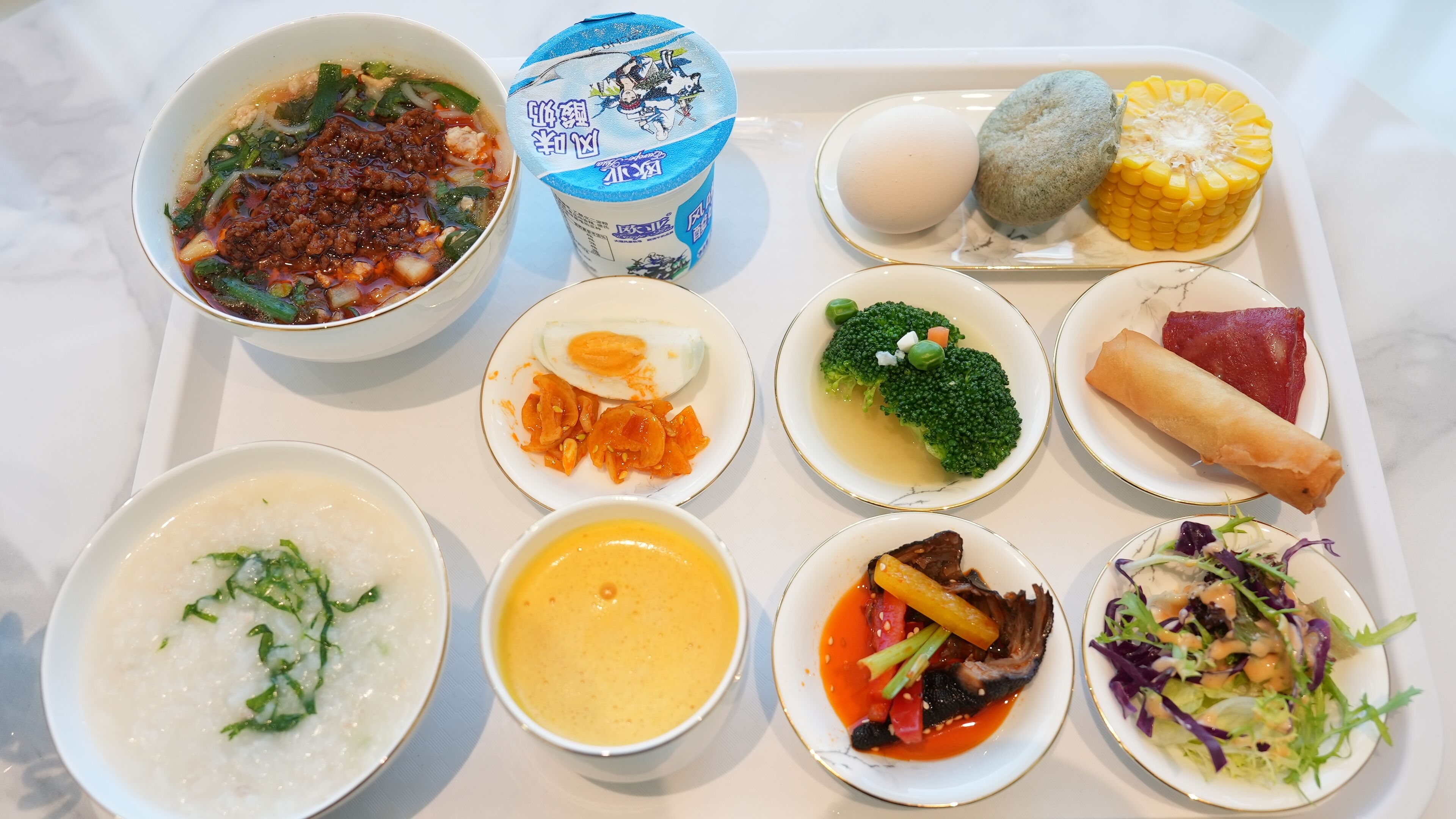 包含每日自助早餐