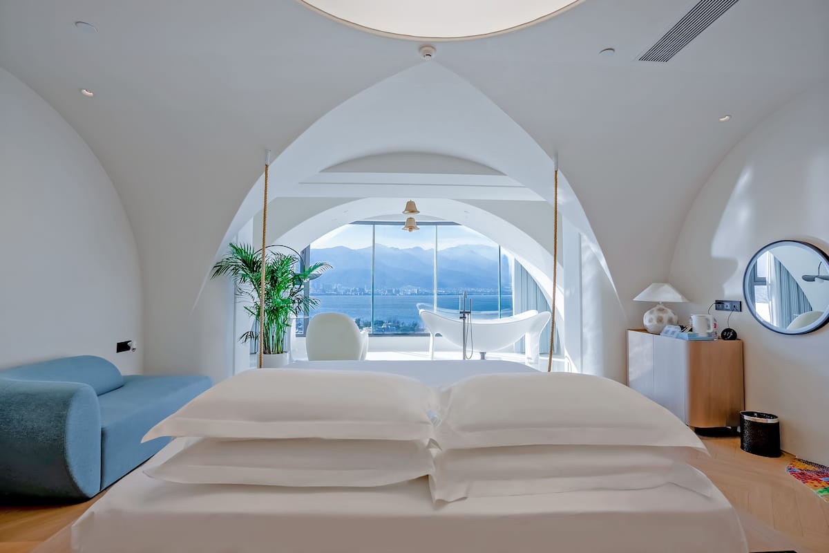 Habitación doble superior, vistas al mar | Cortinas opacas, sistema de insonorización, wifi gratis