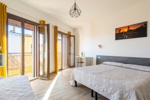 1 bedroom, bed sheets