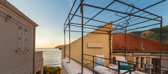 Villa Palazzo Antiqua island Vis by Villas Guide