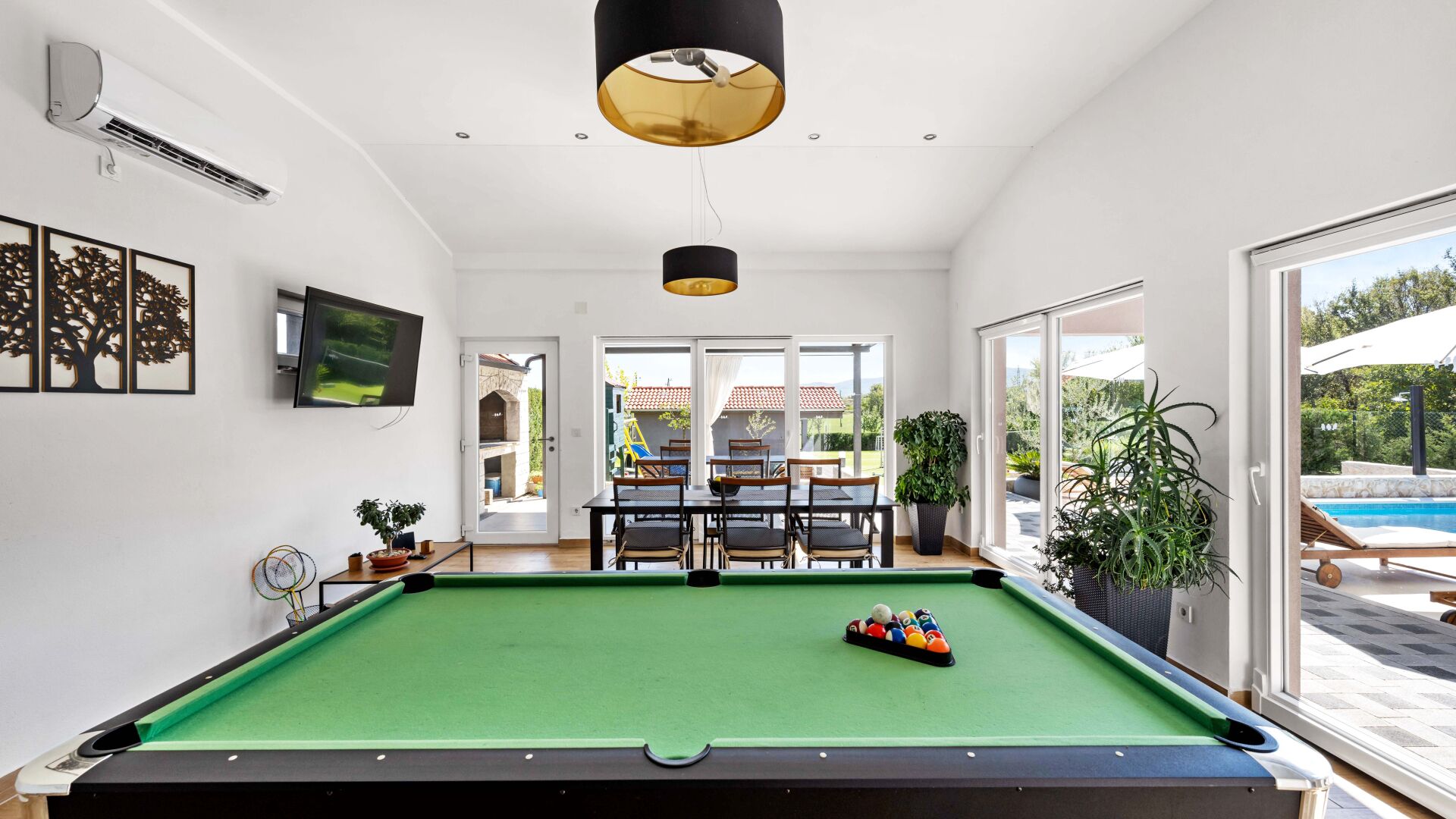 Game room