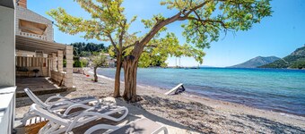 Villa Estera by Villas Guide