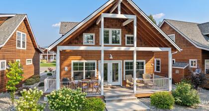 New Listing! Sunset Views | Dover Bay Bungalow Retreat | Private Deck + BBQ