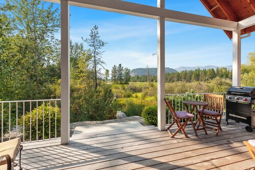 New Listing! Sunset Views | Dover Bay Bungalow Retreat | Private Deck + BBQ