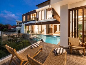 Pool - Luxury 5-Bedroom Canggu Beach Villa Scenic View (Kuta Utara)