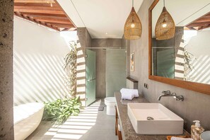 Hårtørrer, håndklæder