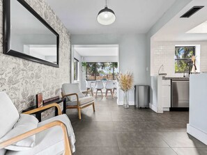 Interior - Luxury Stay with Filtered Water & Pet-Friendly Fun! (Fort Lauderdale)