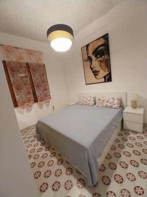 1 makuuhuone, silitysrauta/-lauta, ilmainen Wi-Fi, vuodevaatteet