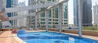 Luxury Stay in JLT Near Metro & JBR