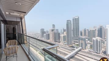 Luxury Apartment, Balcony, Marina View | Iron/ironing board, cribs/infant beds, free WiFi, bed sheets
