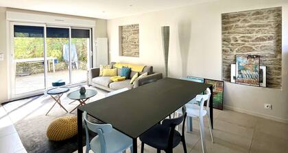 Charming house in Groix near the port