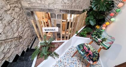 Authentic cottage with garden and pets allowed