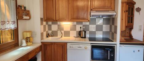 Frigorífic, microones, forn i rentaplats