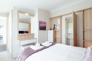 2 chambres, bureau, fer et planche à repasser, Wi-Fi