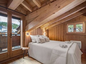 3 chambres, accĂšs au Wi-Fi (inclus), literie fournie