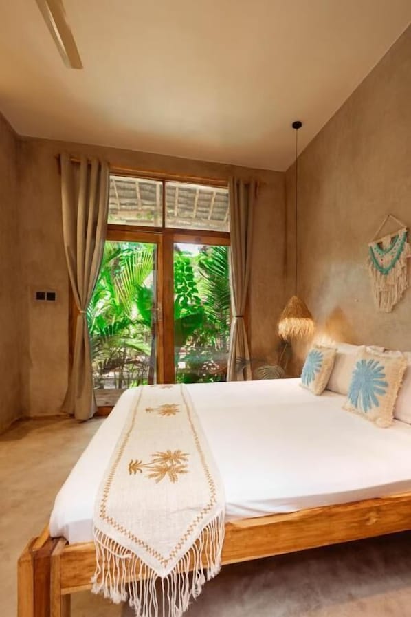 Deluxe Double Room, Garden View - THE GARTEN LIVING HOTEL (ZANZIBAR)
