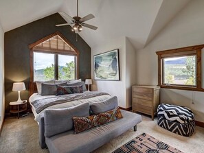 3 Schlafzimmer, Bügeleisen/Bügelbrett, WLAN, Bettwäsche