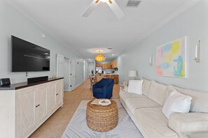 Living area - Walker Key 3-bedroom condo with boat slip-Orange Beach (Orange Beach)