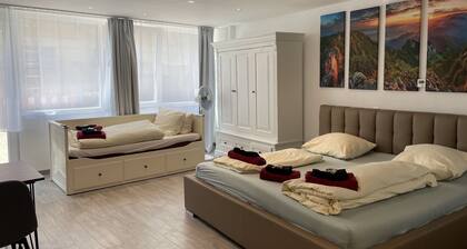 Modern and central apartment in Stuttgart/Beutelsbacher Str. 12B