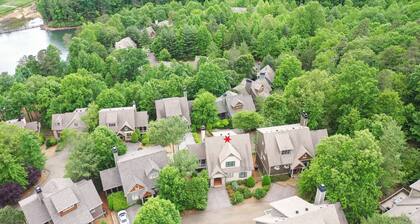 Big Canoe 5BR Mountain Escape – Steps to Chapel and Amenities