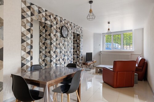 Appartement 'Gîte Du Moulin Béchereau' avec terrasse privée, jardin commun et Wi-Fi