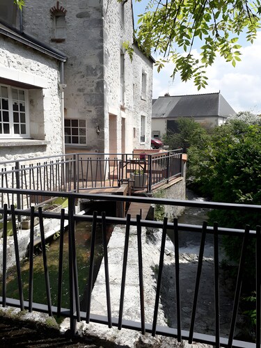 Appartement 'Gîte Du Moulin Béchereau' avec terrasse privée, jardin commun et Wi-Fi