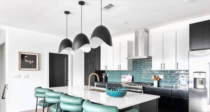 Nashville Escape With Skyline Deck and Hot Tub