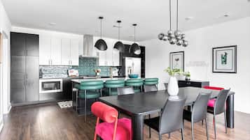 House | 3 bilik tidur, Internet